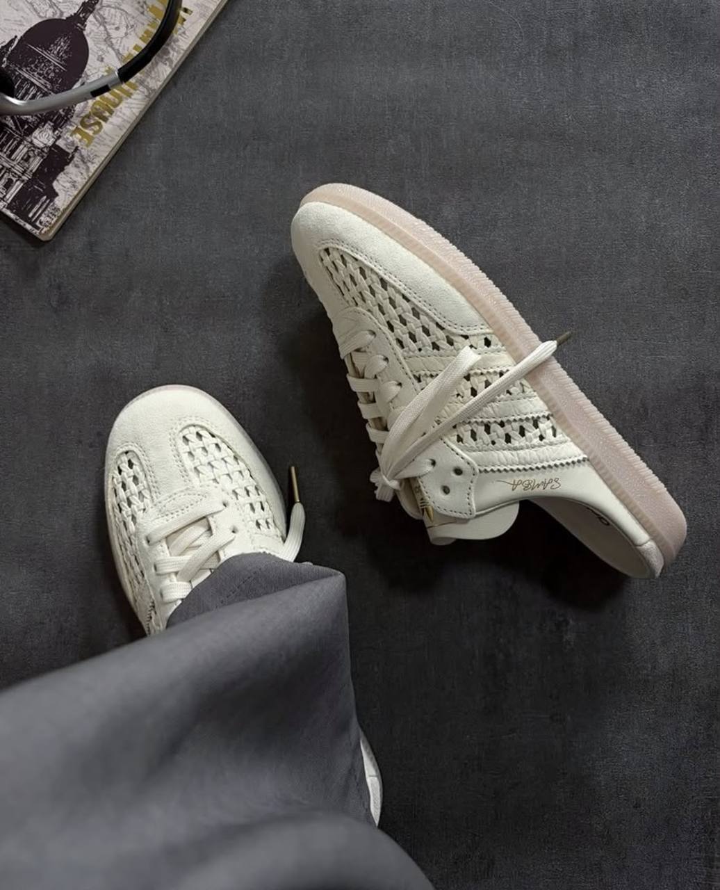 Samba mule woven cream white